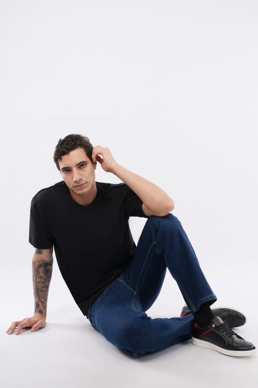 Black oversized tshirt made with 220 GSM combed cotton — lifestyle